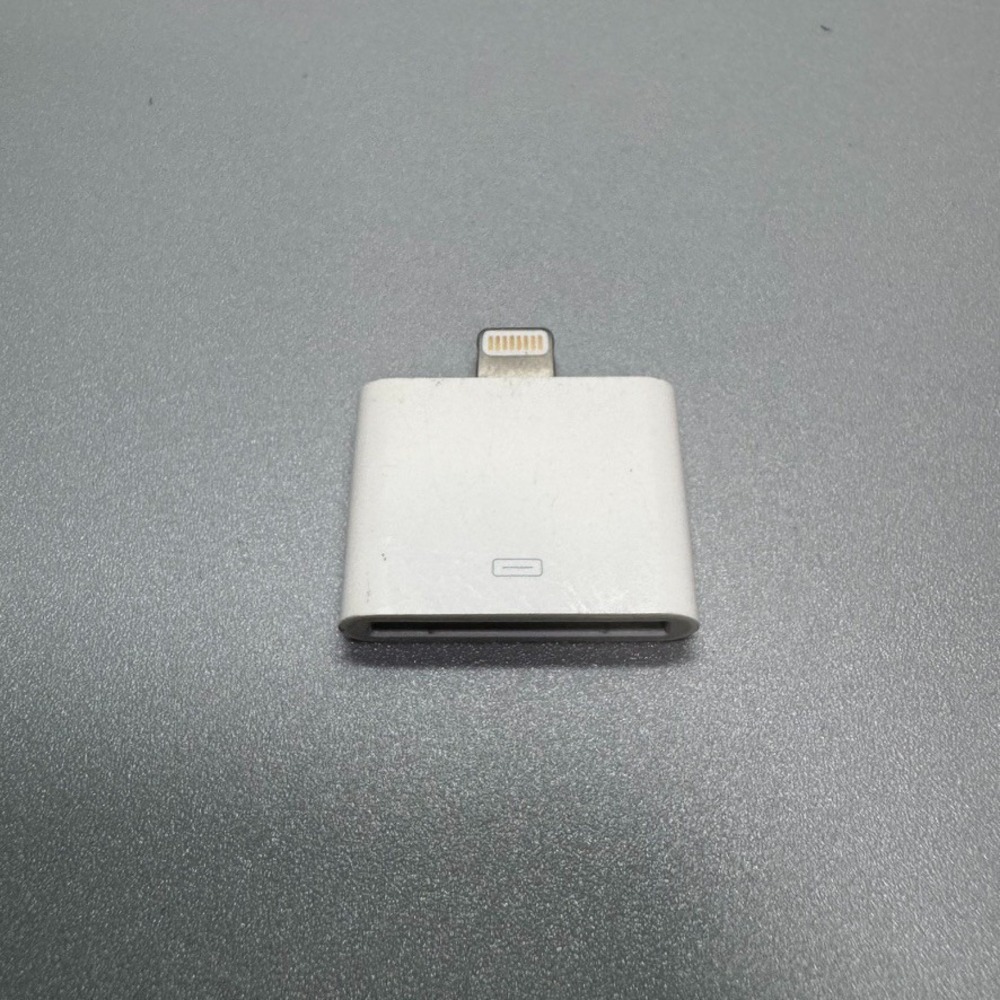 Apple Lightning to 30-Pin Adapter A1468 – Genuine‎ OEM Connector